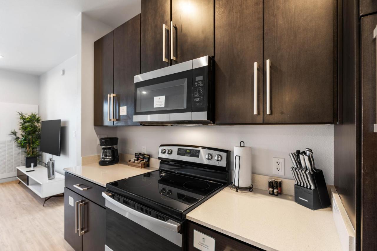 Flatz432 Apartments By Barsala Midland Esterno foto