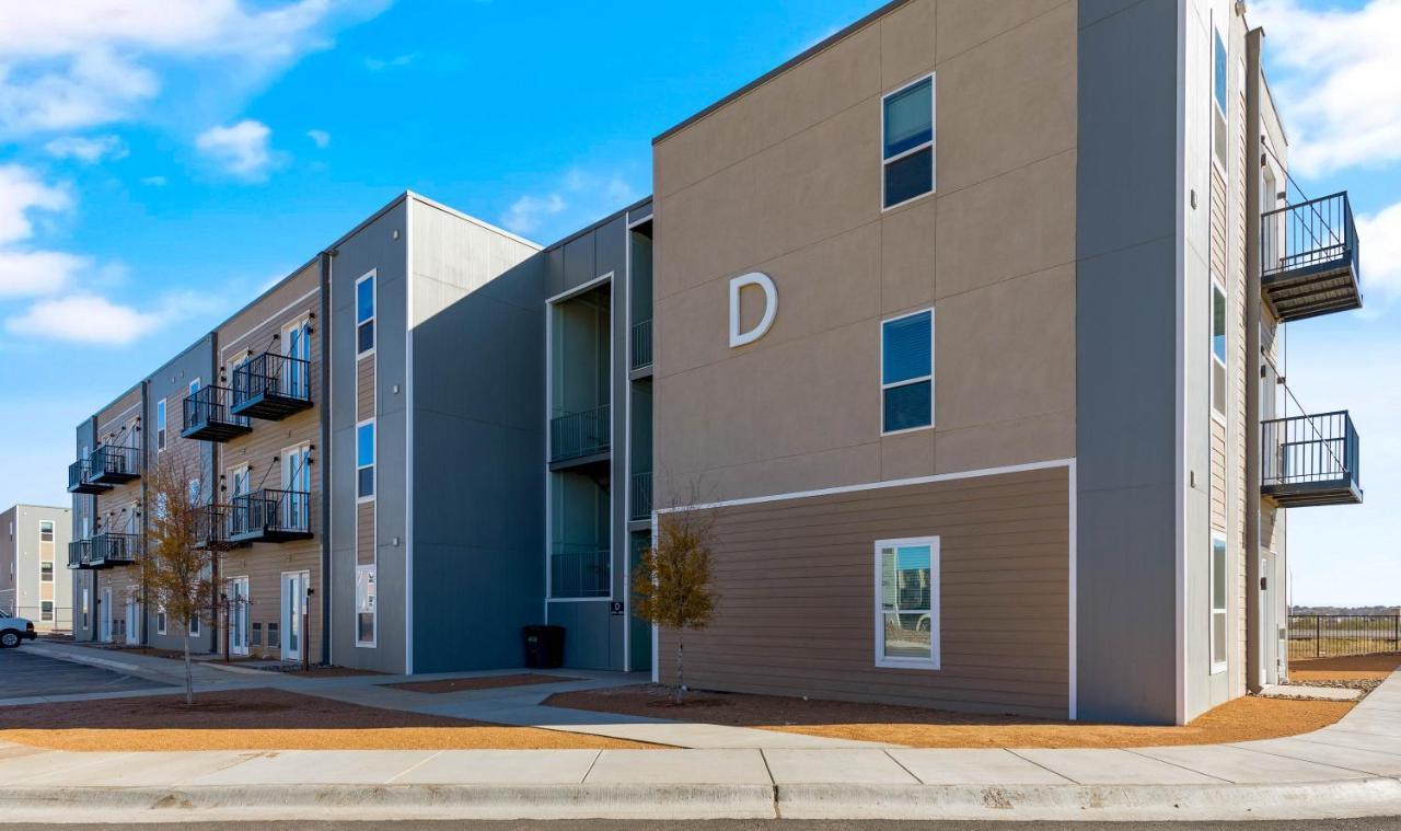 Flatz432 Apartments By Barsala Midland Esterno foto