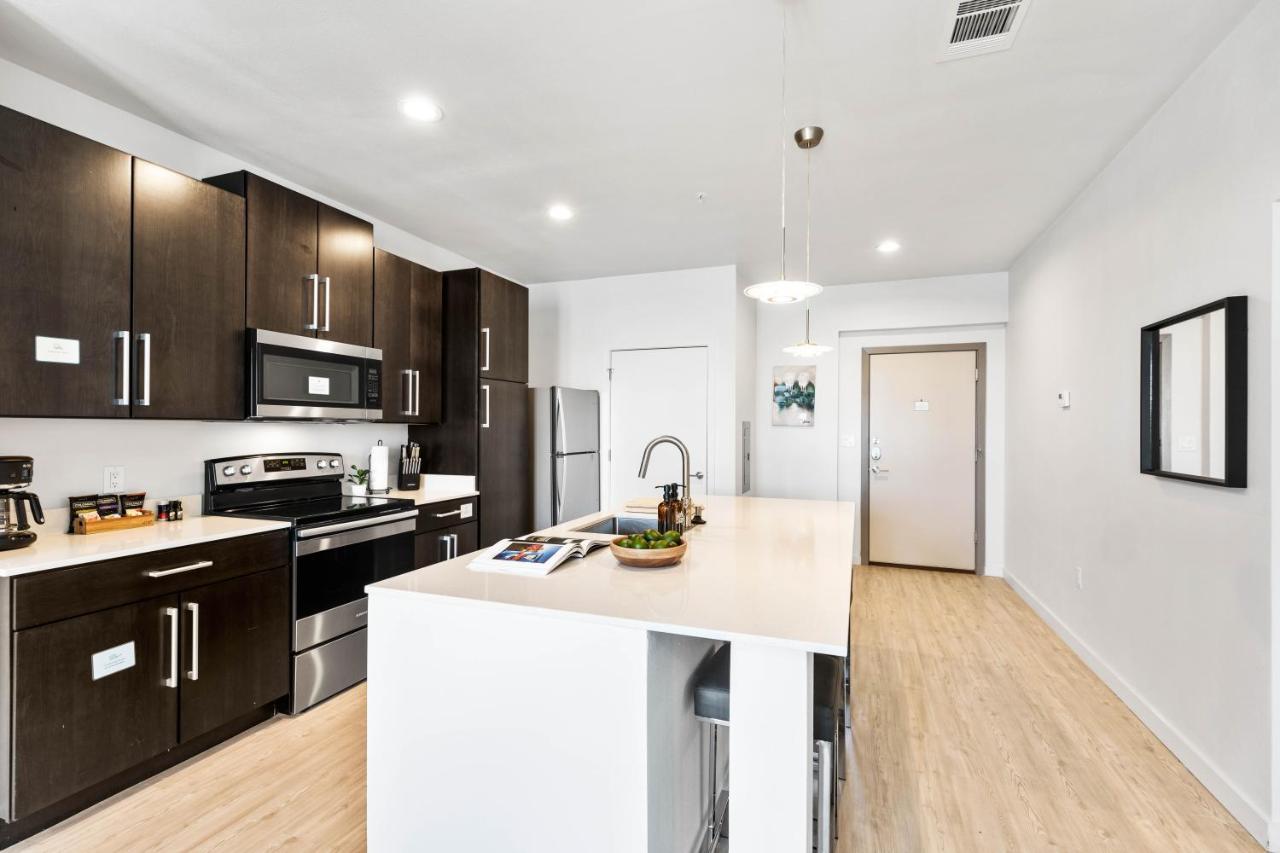 Flatz432 Apartments By Barsala Midland Esterno foto