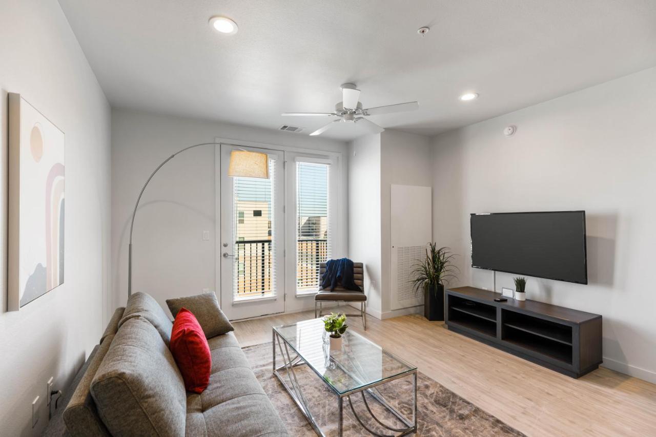 Flatz432 Apartments By Barsala Midland Esterno foto