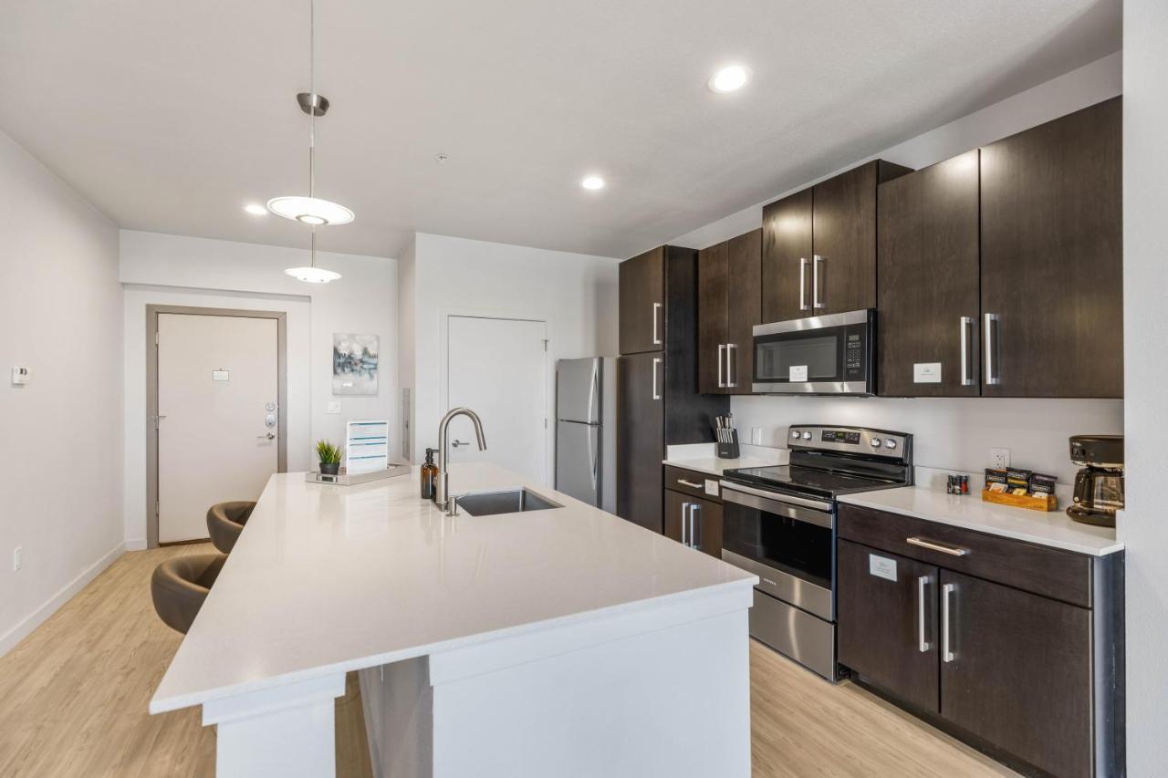 Flatz432 Apartments By Barsala Midland Esterno foto