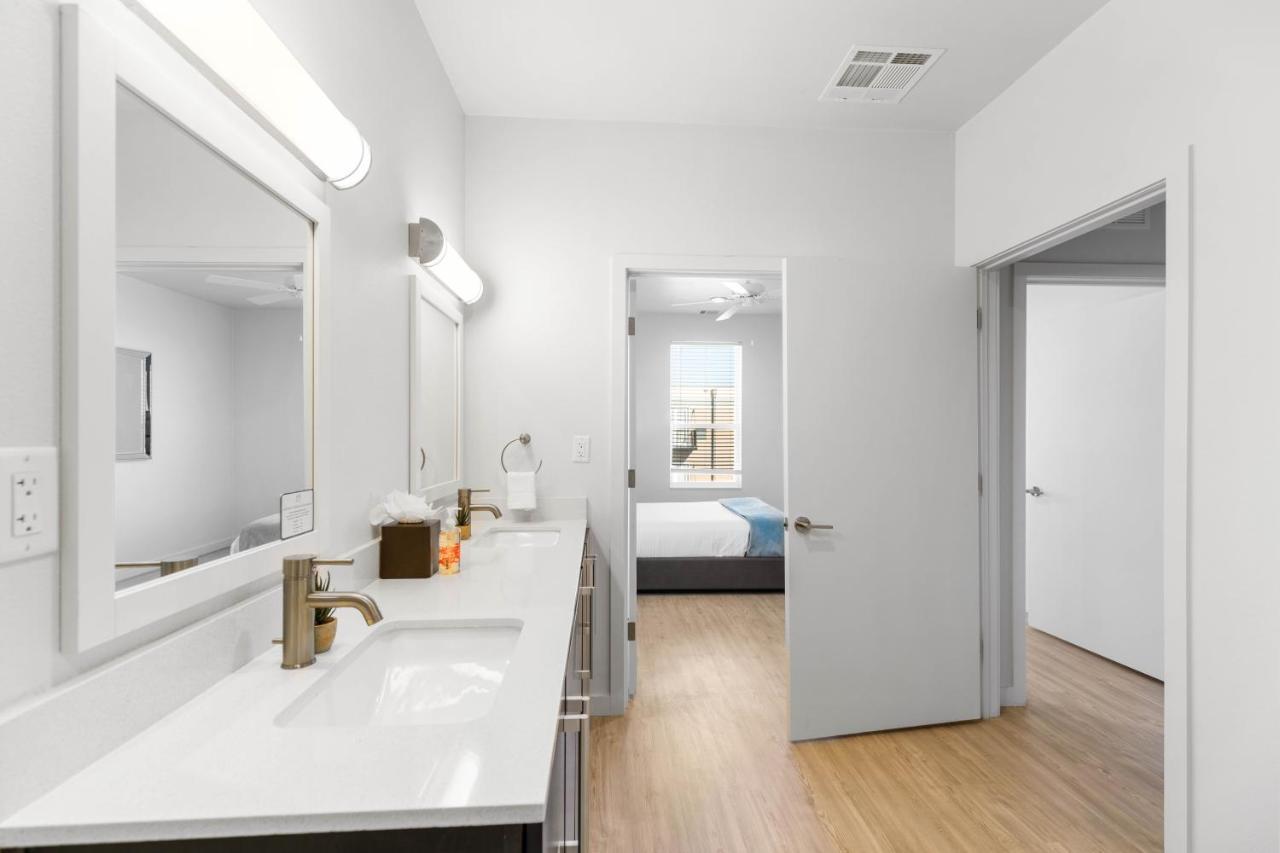 Flatz432 Apartments By Barsala Midland Esterno foto
