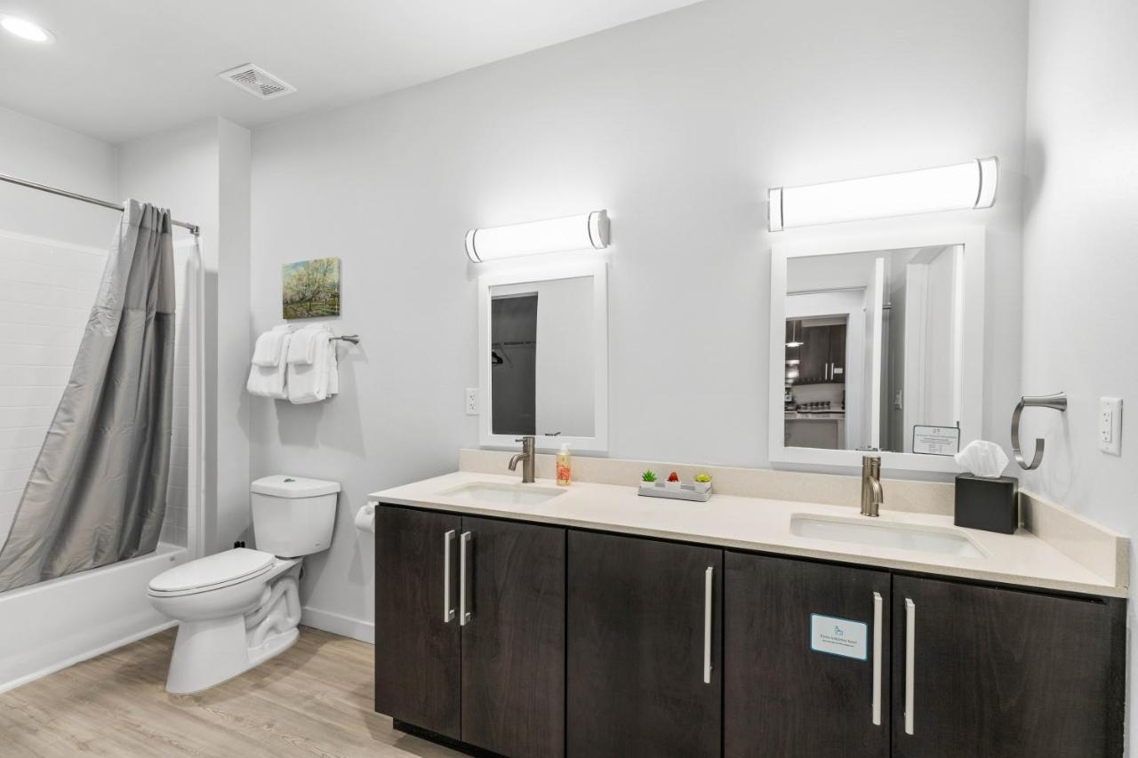 Flatz432 Apartments By Barsala Midland Esterno foto