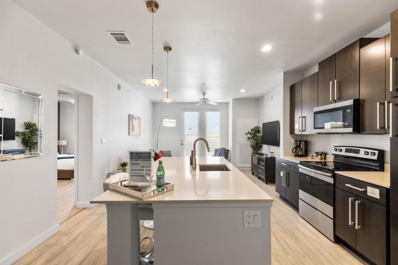 Flatz432 Apartments By Barsala Midland Esterno foto